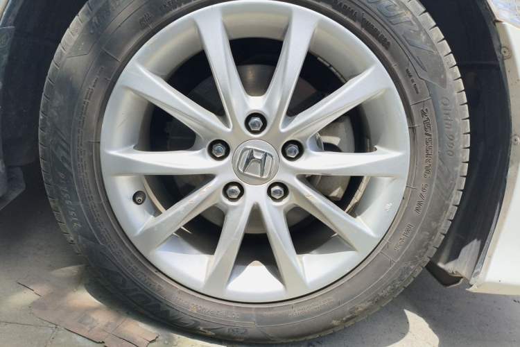 Used Honda Civic 2016 180TURBO CVT Comfort Version Right Front Wheel Hub