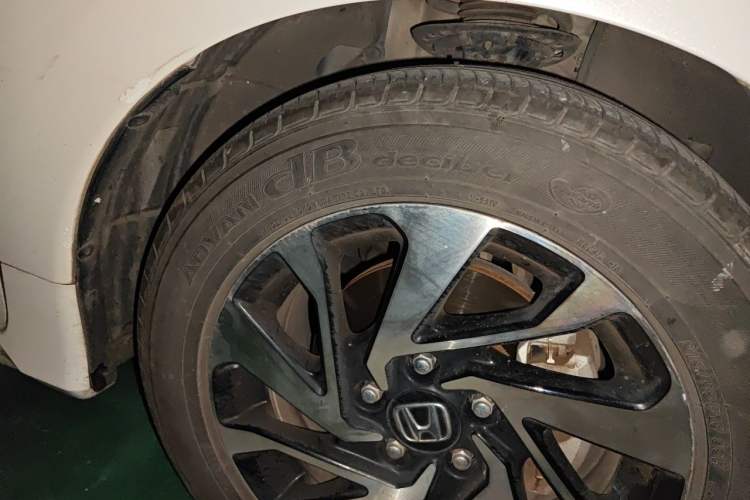 Used Honda Civic 2016 220TURBO CVT Luxury Edition Right Front Wheel Hub