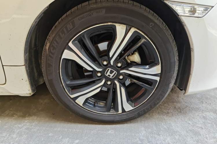 Used Honda Civic 2016 220TURBO CVT Prestige Edition Right Front Wheel Hub