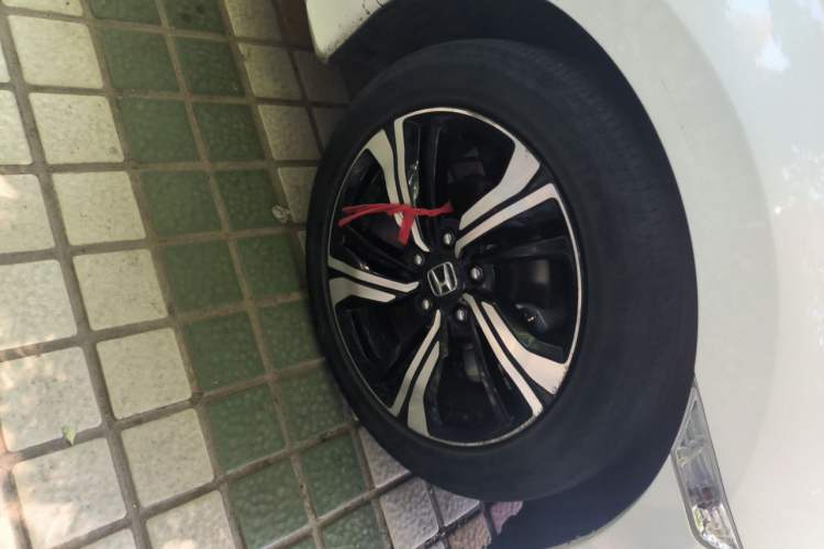 Used Honda Civic 2016 220TURBO CVT Prestige Edition Right Front Wheel Hub