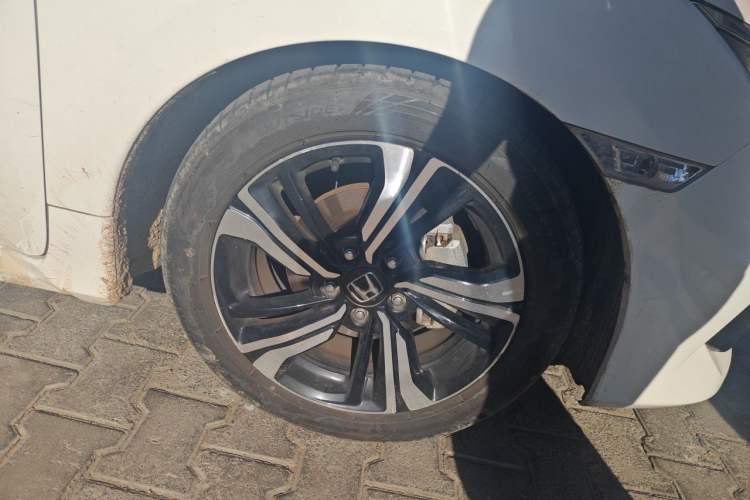 Used Honda Civic 2016 220TURBO CVT Prestige Edition Right Front Wheel Hub