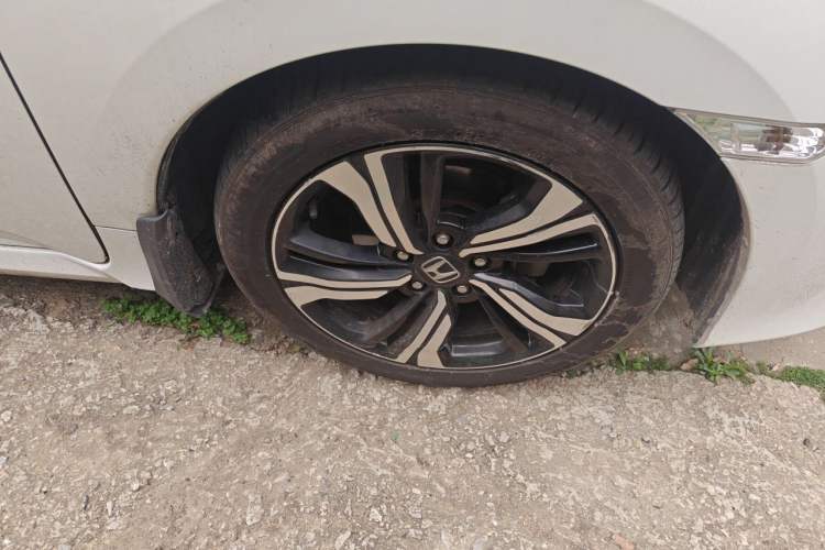Used Honda Civic 2016 220TURBO CVT Prestige Edition Right Front Wheel Hub