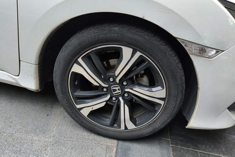 Used Honda Civic 2016 220TURBO CVT Prestige Edition Right Front Wheel Hub