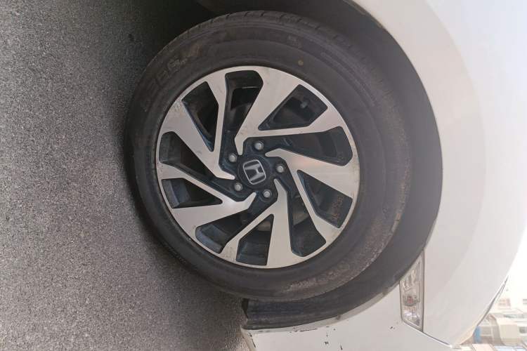 Used Honda Civic 2016 220TURBO CVT Luxury Edition Right Front Wheel Hub