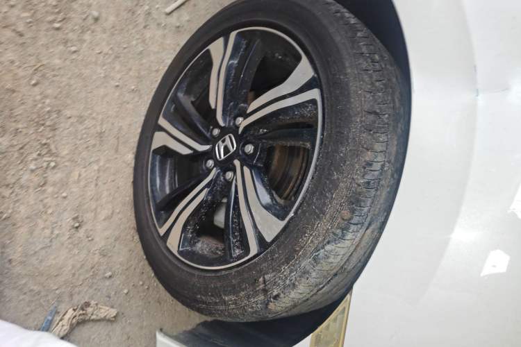 Used Honda Civic 2016 220TURBO CVT Prestige Edition Right Front Wheel Hub