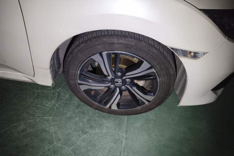 Used Honda Civic 2016 220TURBO CVT Prestige Edition Right Front Wheel Hub