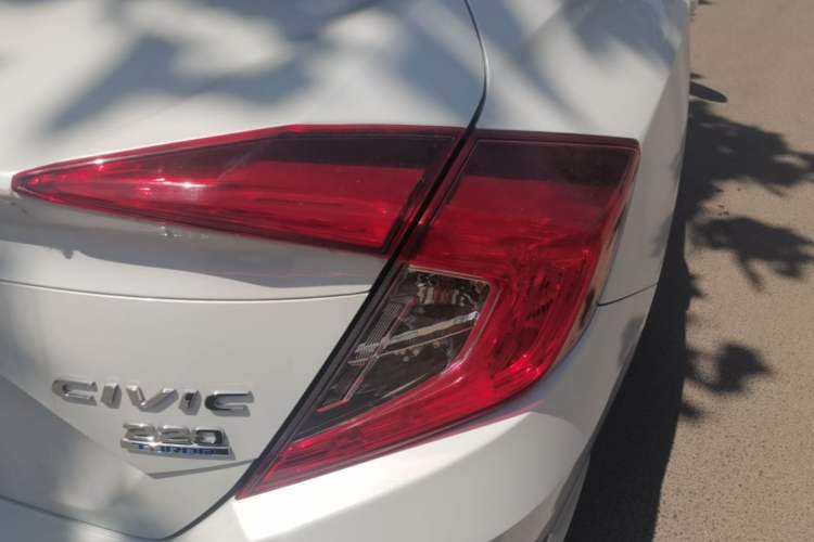 Used Honda Civic 2016 220TURBO CVT Luxury Edition Right Rear Taillight