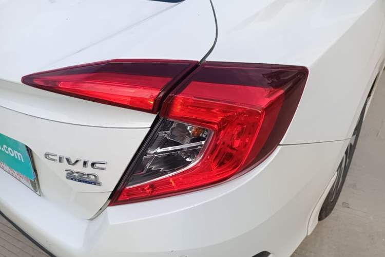 Used Honda Civic 2016 220TURBO CVT Luxury Edition Right Rear Taillight