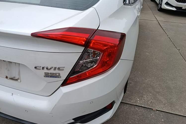 Used Honda Civic 2016 220TURBO CVT Luxury Edition Right Rear Taillight