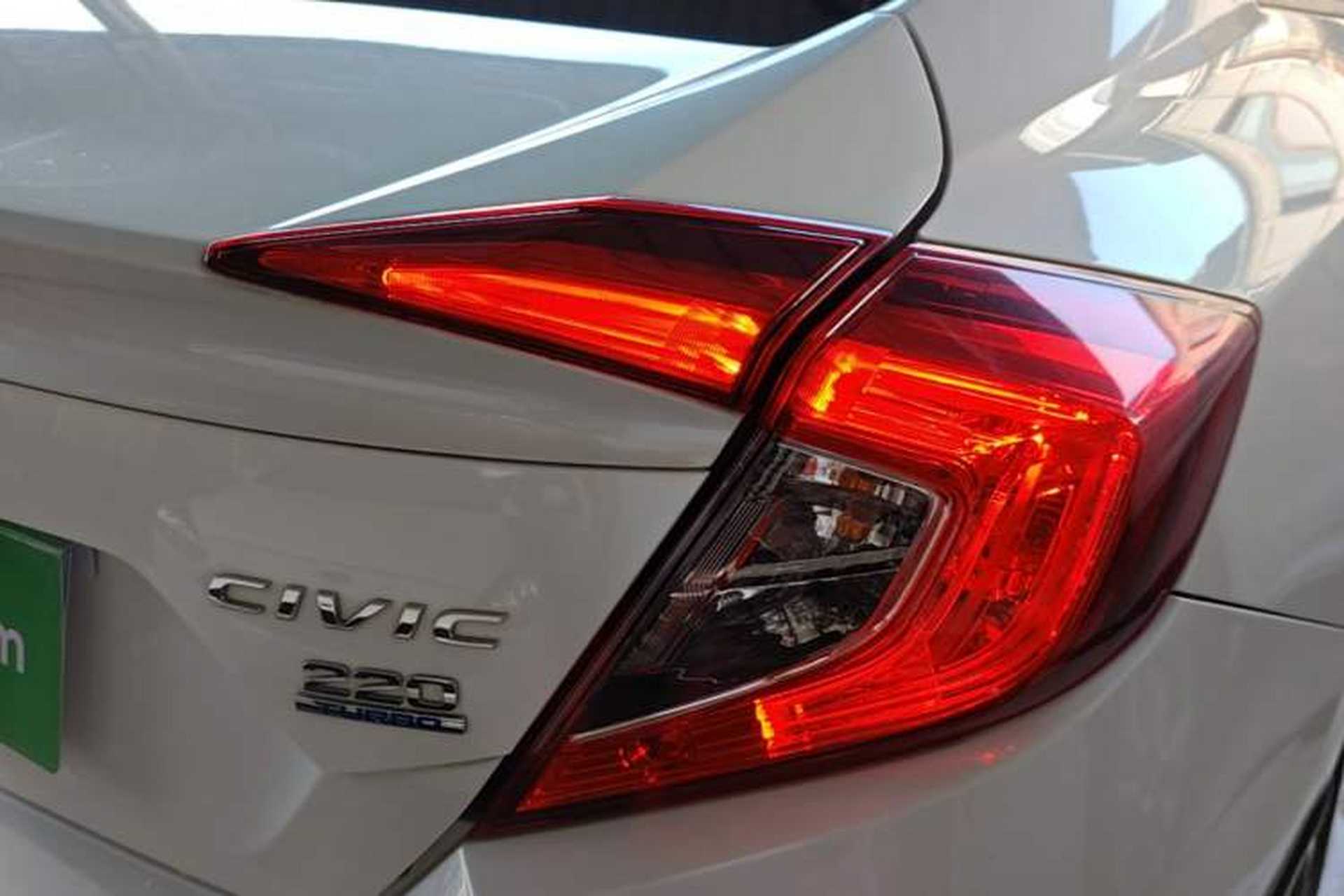 Used Honda Civic 2016 220TURBO CVT Luxury Edition Right Rear Taillight