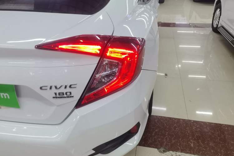 Used Honda Civic 2016 180TURBO CVT Comfort Version Right Rear Taillight