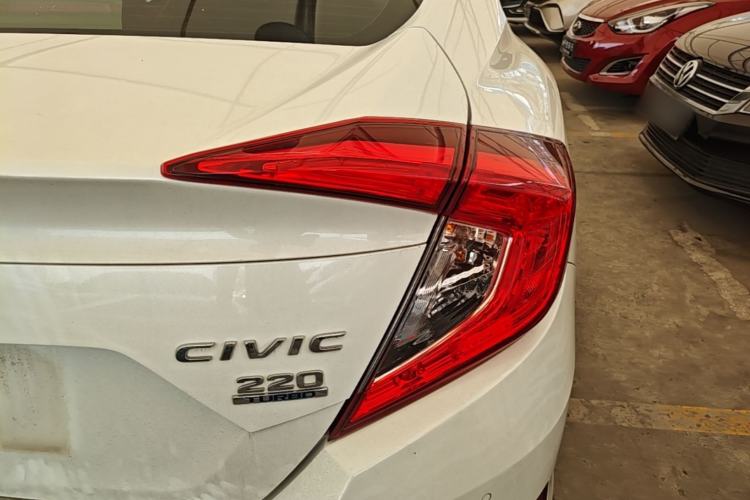 Used Honda Civic 2016 220TURBO CVT Luxury Edition Right Rear Taillight