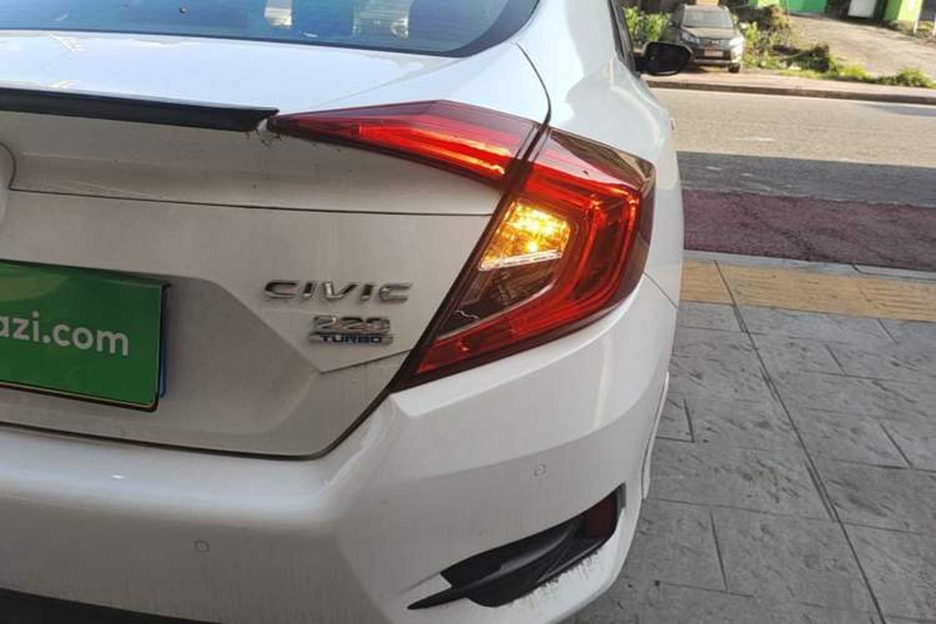 Used Honda Civic 2016 220TURBO CVT Luxury Edition Right Rear Taillight