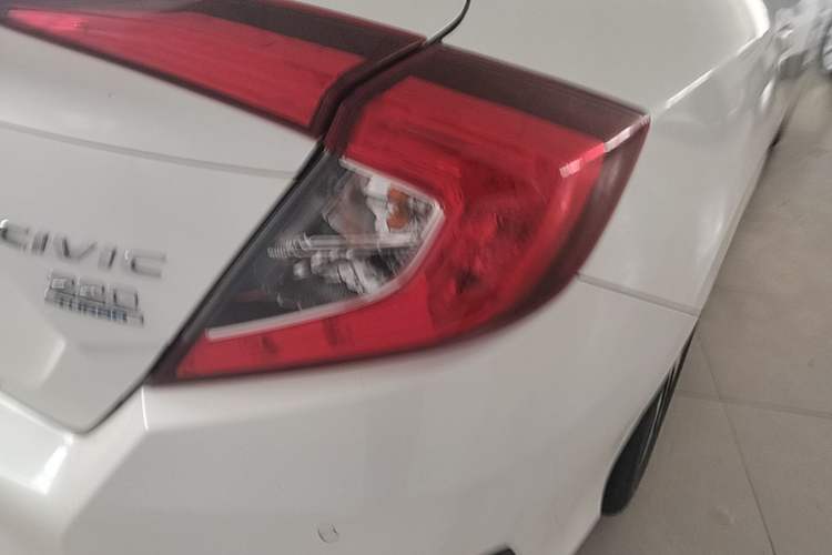 Used Honda Civic 2016 220TURBO CVT Luxury Edition Right Rear Taillight