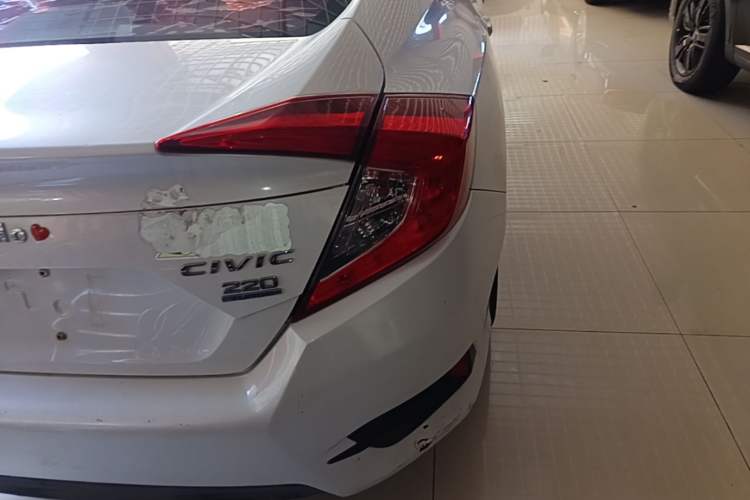 Used Honda Civic 2016 180TURBO CVT Comfort Version Right Rear Taillight