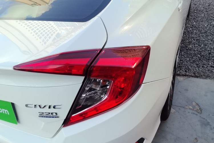 Used Honda Civic 2016 220TURBO CVT Luxury Edition Right Rear Taillight