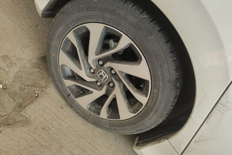 Used Honda Civic 2016 220TURBO CVT Luxury Edition Right Rear Wheel Hub