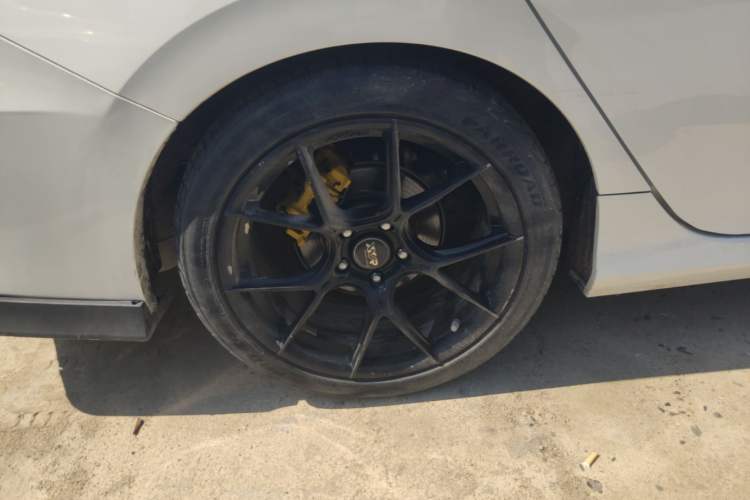 Used Honda Civic 2016 220TURBO CVT Luxury Edition Right Rear Wheel Hub