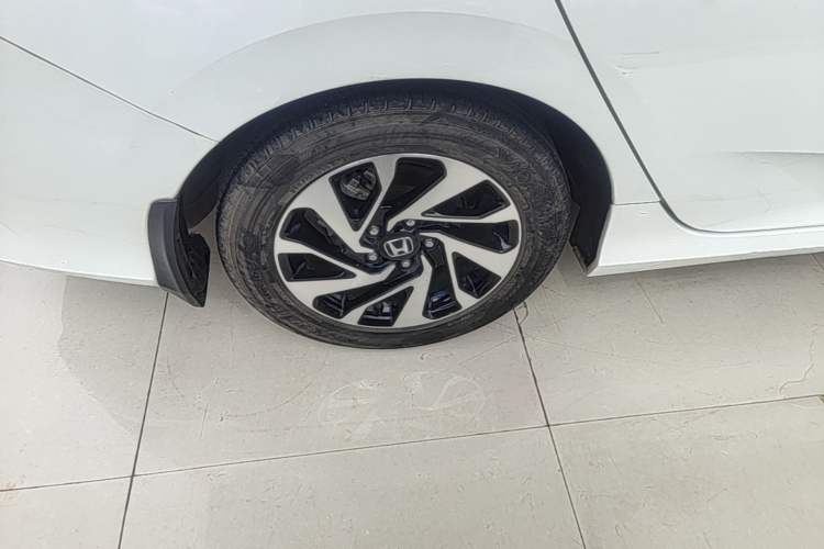 Used Honda Civic 2016 220TURBO CVT Luxury Edition Right Rear Wheel Hub