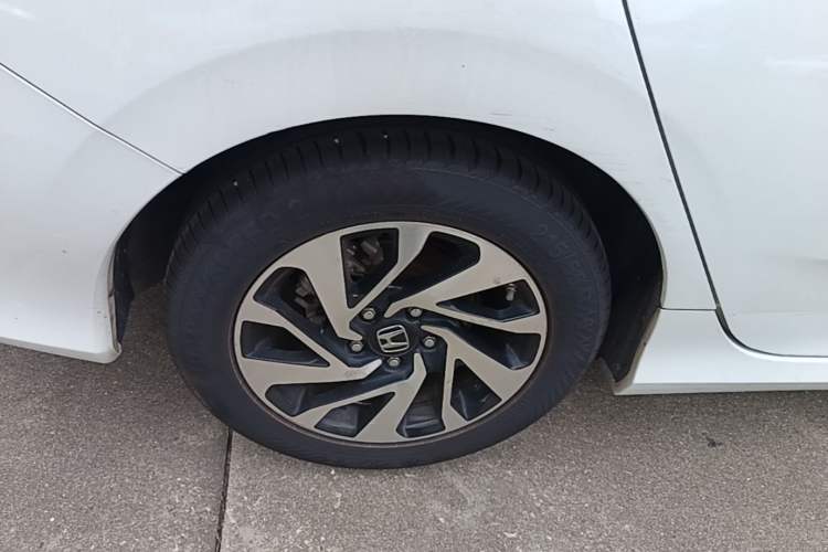 Used Honda Civic 2016 220TURBO CVT Luxury Edition Right Rear Wheel Hub