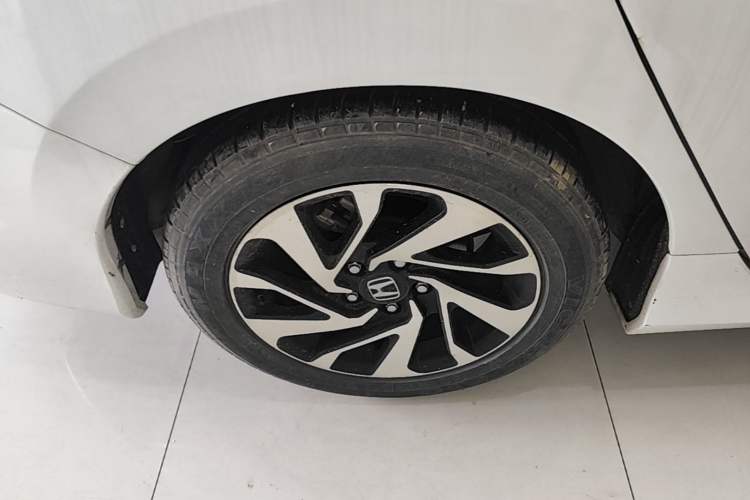 Used Honda Civic 2016 220TURBO CVT Luxury Edition Right Rear Wheel Hub