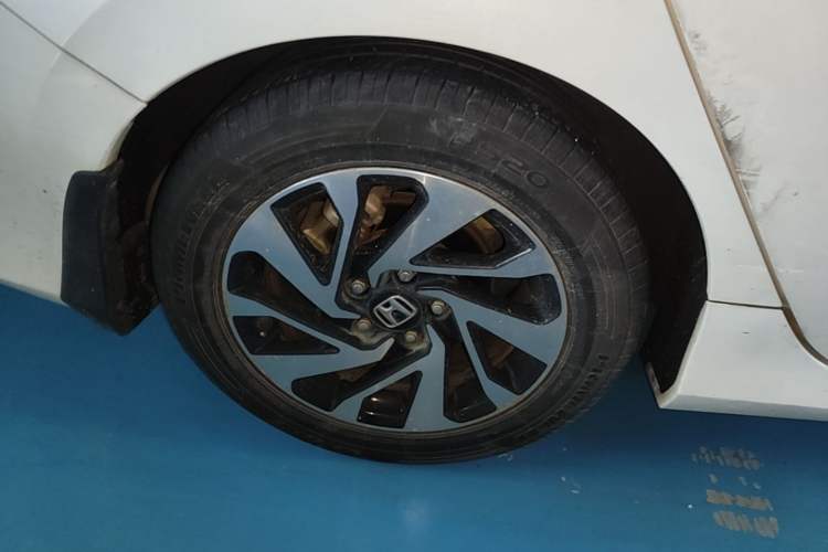 Used Honda Civic 2016 220TURBO CVT Luxury Edition Right Rear Wheel Hub