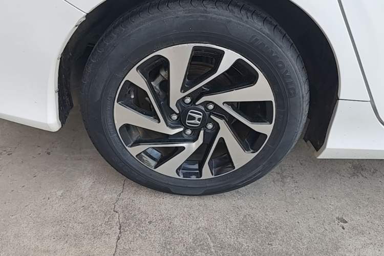 Used Honda Civic 2016 220TURBO CVT Luxury Edition Right Rear Wheel Hub