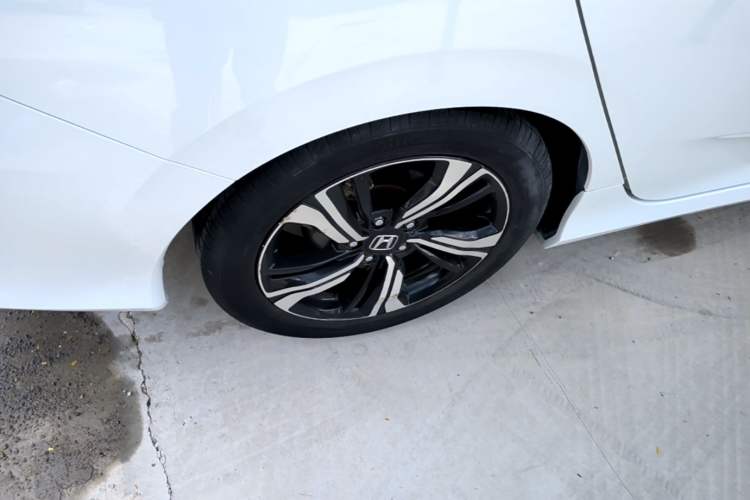 Used Honda Civic 2016 220TURBO CVT Prestige Edition Right Rear Wheel Hub
