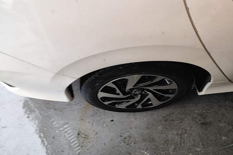 Used Honda Civic 2016 220TURBO CVT Luxury Edition Right Rear Wheel Hub