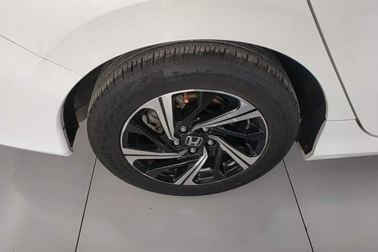 Used Honda Civic 2016 220TURBO CVT Luxury Edition Right Rear Wheel Hub