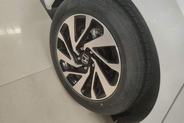 Used Honda Civic 2016 220TURBO CVT Luxury Edition Right Rear Wheel Hub