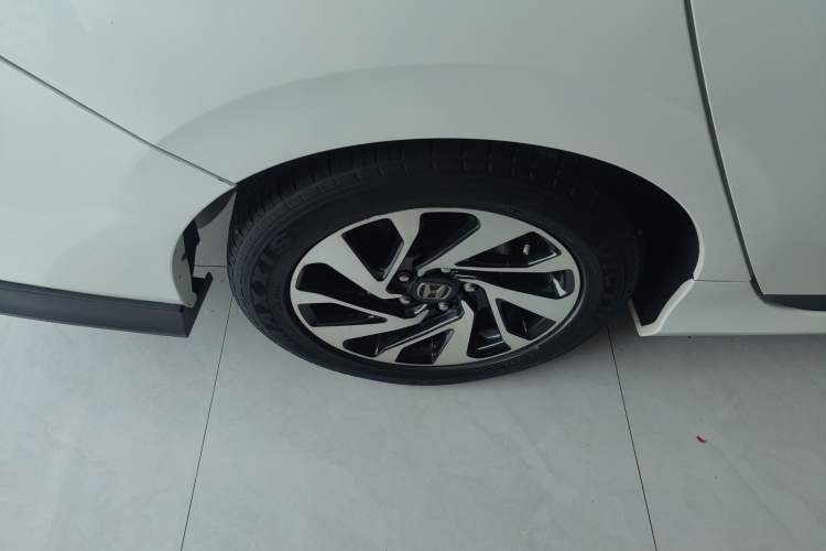 Used Honda Civic 2016 220TURBO CVT Luxury Edition Right Rear Wheel Hub