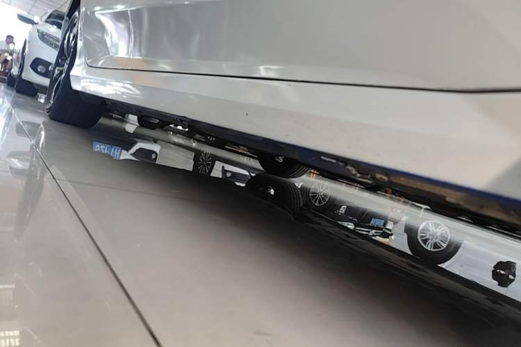 Used Honda Civic 2016 220TURBO CVT Prestige Edition Right Side Sill