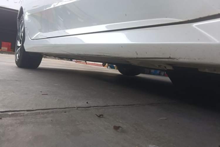 Used Honda Civic 2016 220TURBO CVT Luxury Edition Right Side Sill