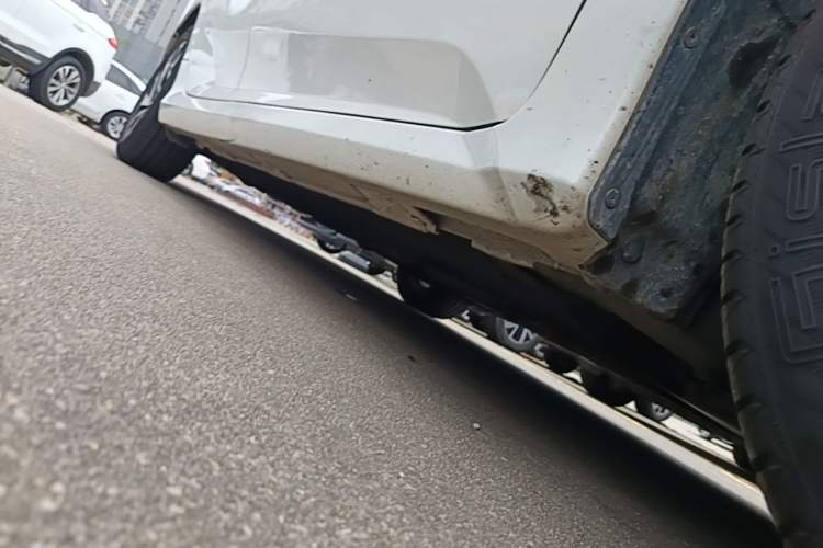 Used Honda Civic 2016 220TURBO CVT Luxury Edition Right Side Sill
