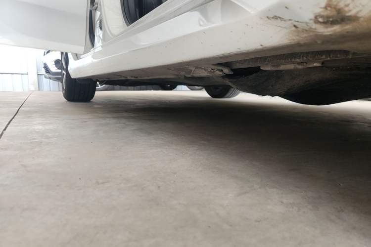 Used Honda Civic 2016 220TURBO CVT Luxury Edition Right Side Sill