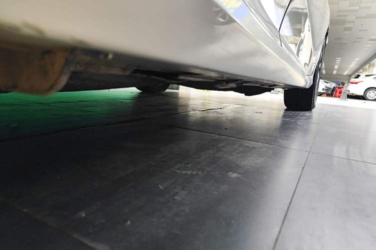 Used Honda Civic 2016 220TURBO CVT Luxury Edition Right Side Sill