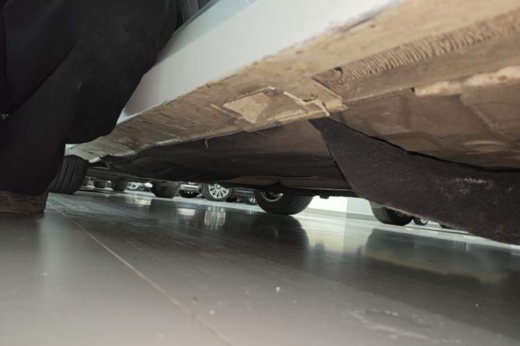Used Honda Civic 2016 220TURBO CVT Luxury Edition Right Side Sill