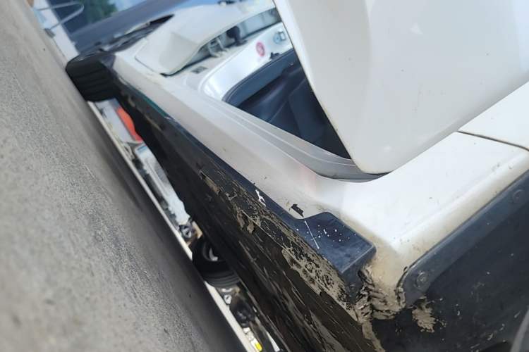 Used Honda Civic 2016 220TURBO CVT Luxury Edition Right Side Sill