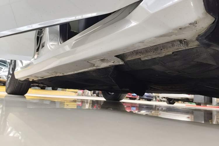 Used Honda Civic 2016 220TURBO CVT Luxury Edition Right Side Sill