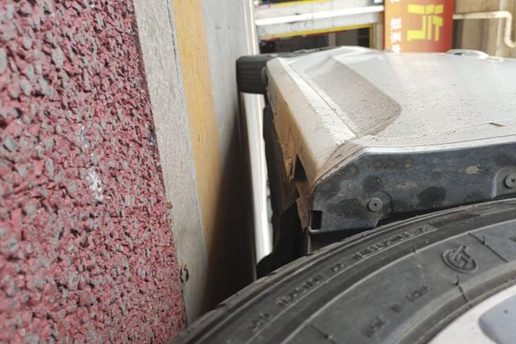 Used Honda Civic 2016 220TURBO CVT Luxury Edition Right Side Sill