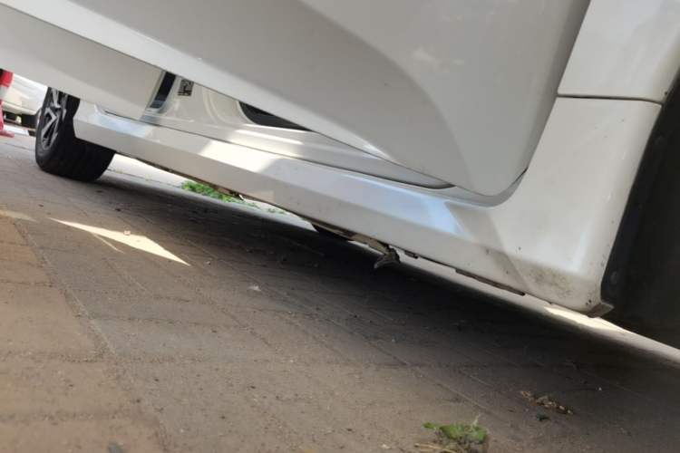 Used Honda Civic 2016 220TURBO CVT Luxury Edition Right Side Sill
