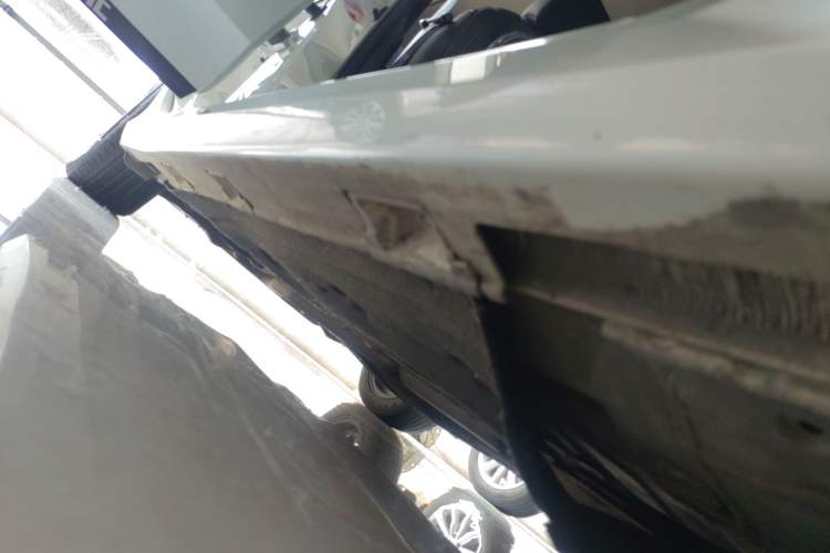 Used Honda Civic 2016 220TURBO CVT Luxury Edition Right Side Sill