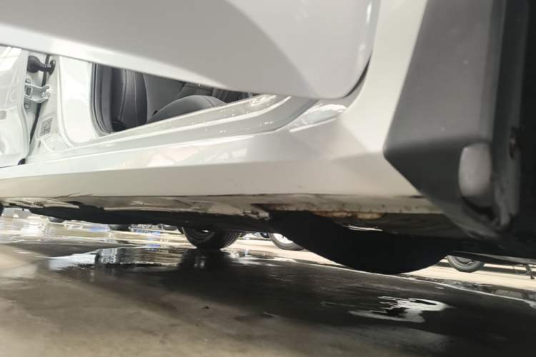 Used Honda Civic 2016 220TURBO CVT Luxury Edition Right Side Sill