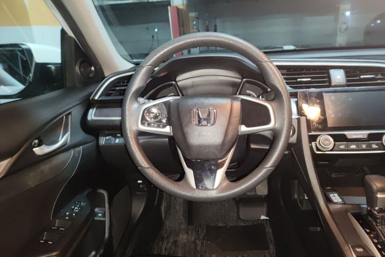 Used Honda Civic 2016 220TURBO CVT Luxury Edition Steering Wheel