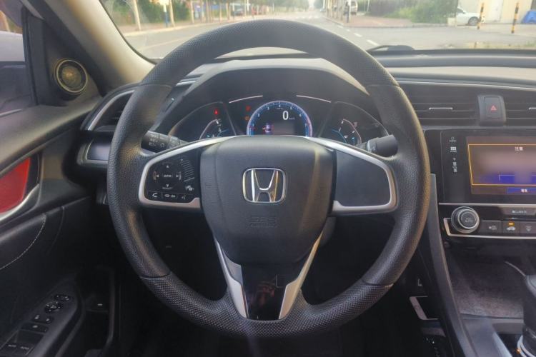 Used Honda Civic 2016 220TURBO CVT Luxury Edition Steering Wheel