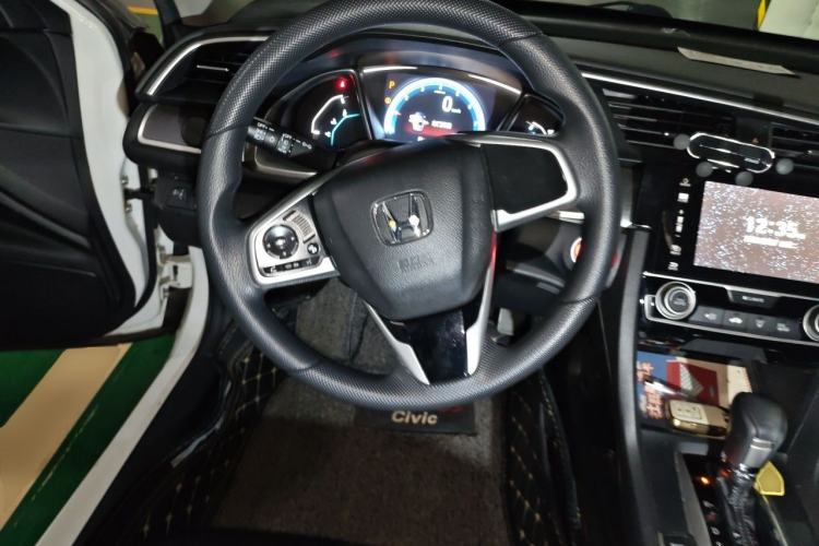 Used Honda Civic 2016 220TURBO CVT Luxury Edition Steering Wheel