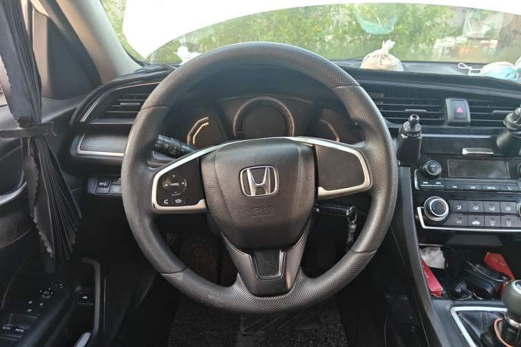 Used Honda Civic 2016 180TURBO Manual Comfort Version Steering Wheel