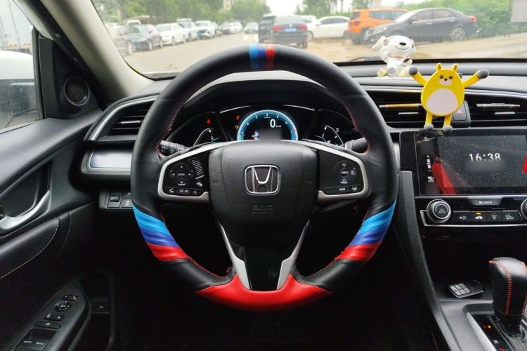 Used Honda Civic 2016 220TURBO CVT Luxury Edition Steering Wheel
