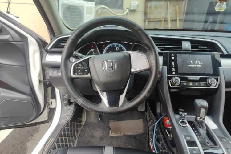Used Honda Civic 2016 220TURBO CVT Luxury Edition Steering Wheel